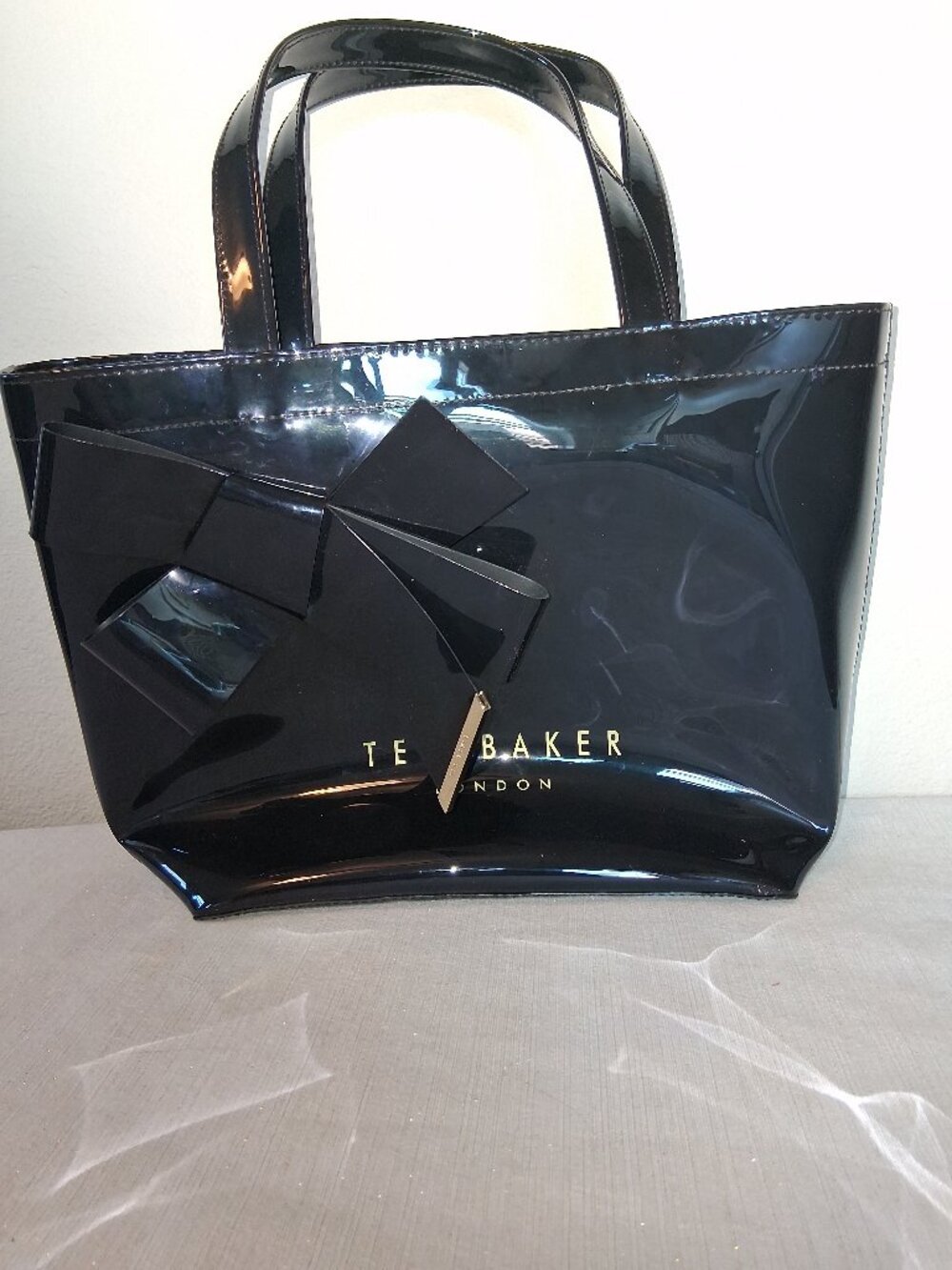 Ted Baker London Nikicon Black Patent Vinyl Knot Bow Detail Tote Bag Gold Logo